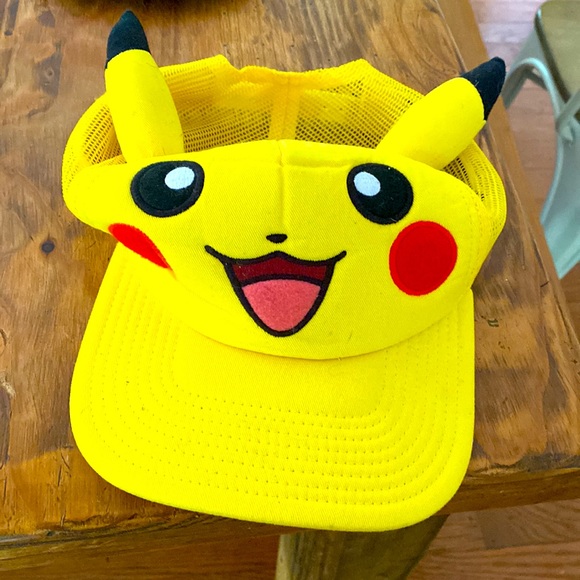 Lot of 5 hats never been worn. Been sitting around my house for a while. - Picture 2 of 6